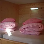 Πανσιόν Skihuette Zams